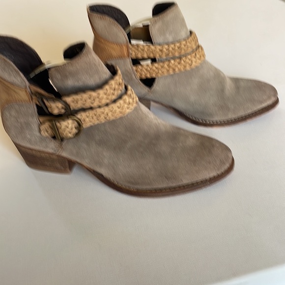 COPY - Anthropologie Rebels Calista suede leather Braided Ankle Booties Size 7.5 - Picture 2 of 11